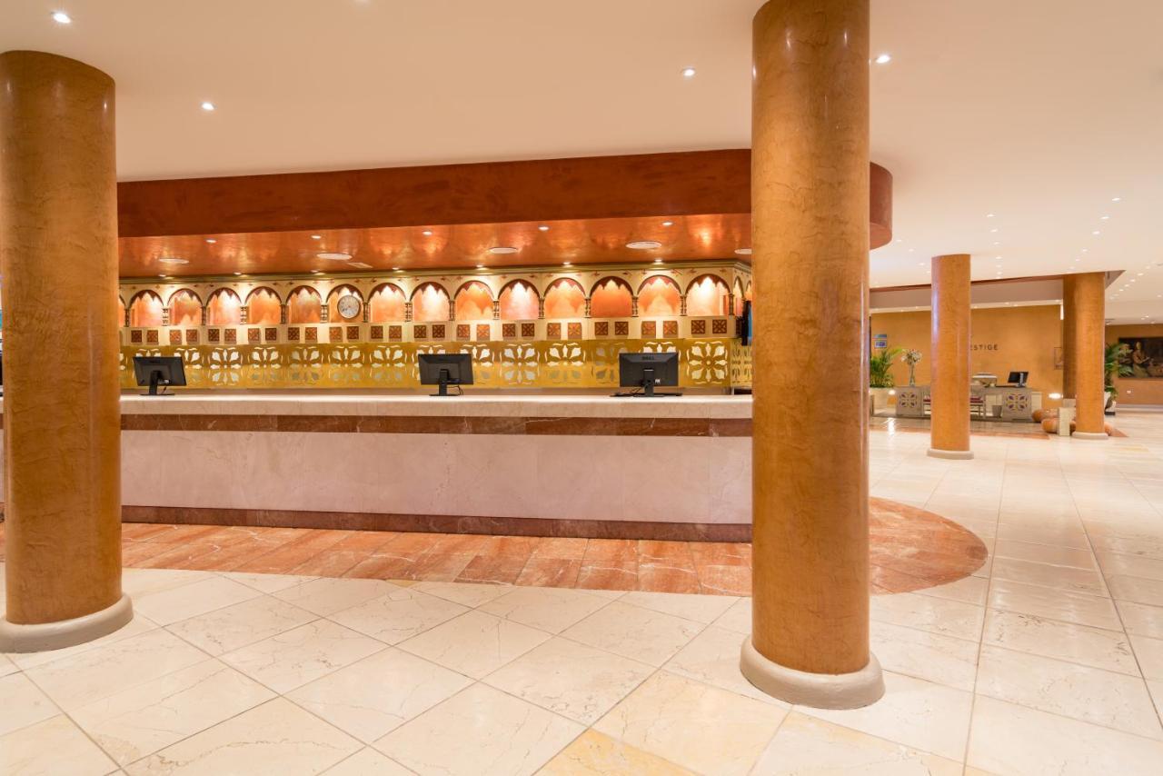 Iberostar Waves Playa Gaviotas 4*